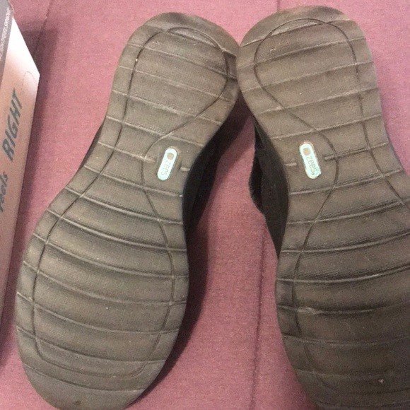 Bzees Booties - Picture 4 of 6